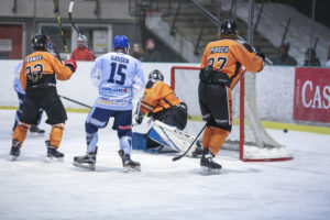 Velden, AUSTRIA - February 22: Playoff Halbfinale AHC Division 1 USC Velden gegen ESC Steindorf at Eishalle on February 22, 2022 in Velden, Kärnten, AUSTRIA. (Photo by Ernst Krawagner sport-fan.at)